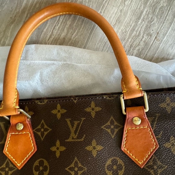 Authentic Sac da Plat from Louis Vuitton - Picture 6 of 15